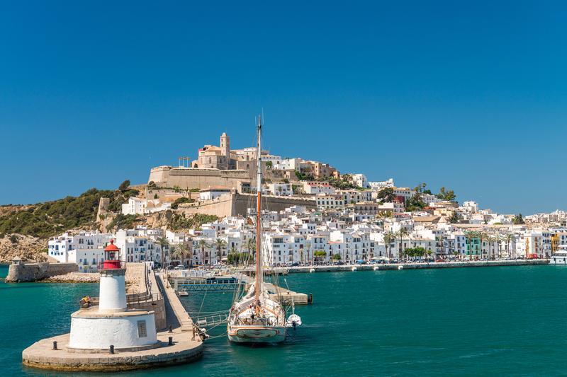 dalt vila donde alojarse en Ibiza