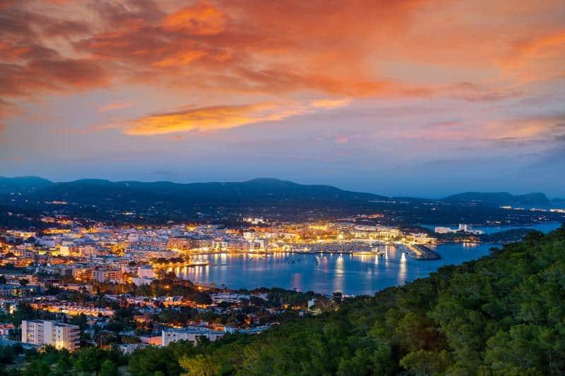 Santa Eulària dónde alojarse en Ibiza