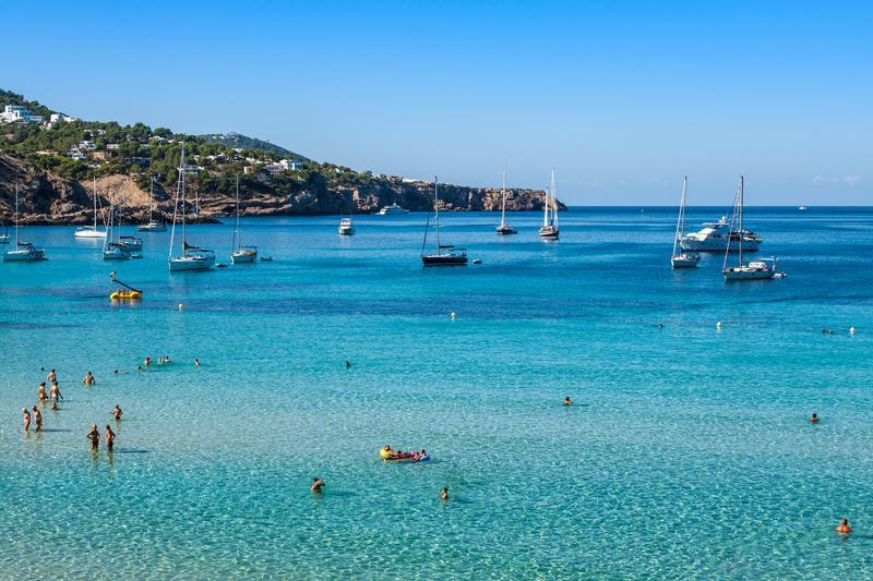 Cala Tarida dónde dormir en Ibiza