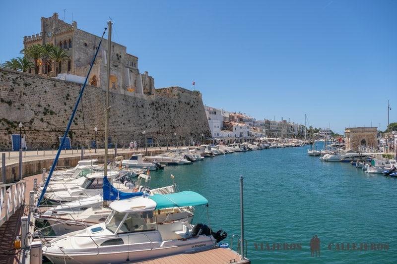 puerto de ciutadella donde dormir en Menorca