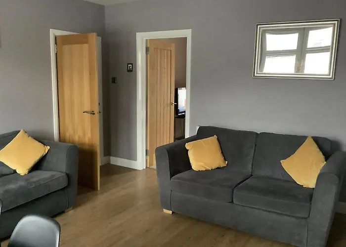 Top Hotels in Rothes