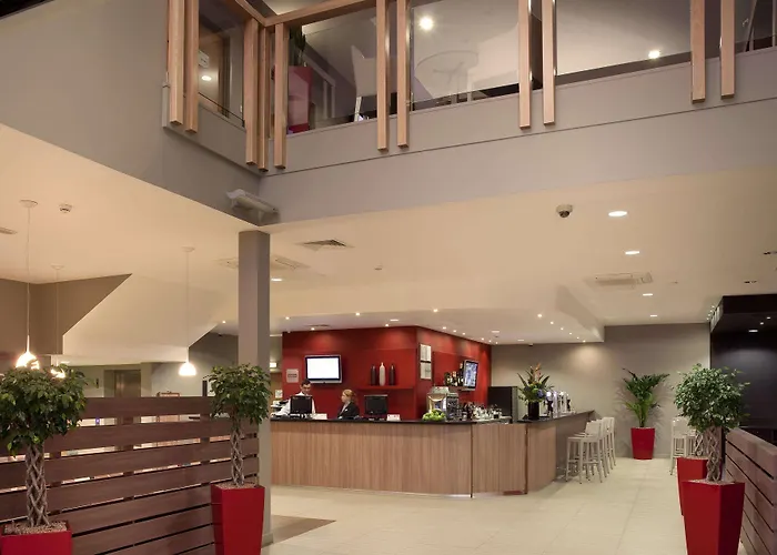 Top Northampton Hotels Near M1 Motorway