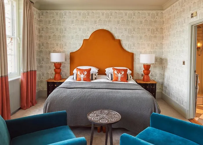 Best Romantic Hotels in Poole for Couples' Getaway