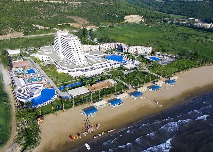 Kuşadası'nın Benzersiz Otel Seçenekleri